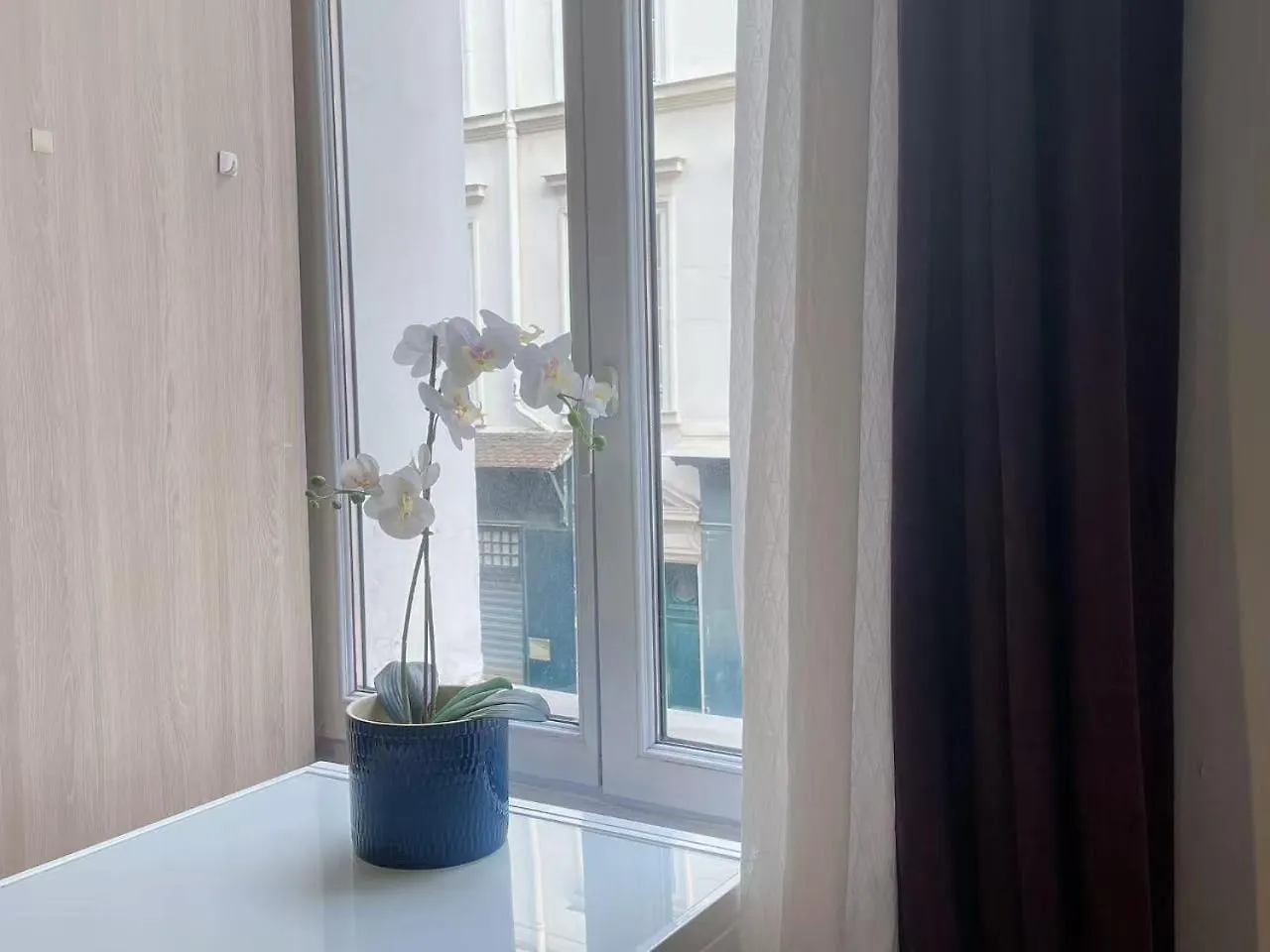 Studio In Central Paris 0*,